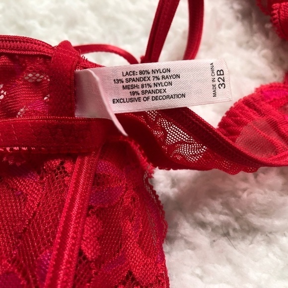 🆕 Victoria’s Secret solid red lace front closure bra pink tie padded - Picture 6 of 11
